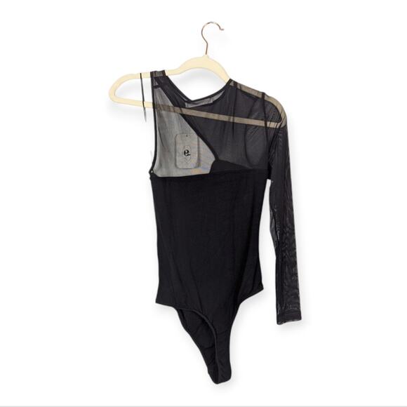 NWT Elodie Black Mesh One Shoulder Bodysuit Size L - Picture 2 of 9